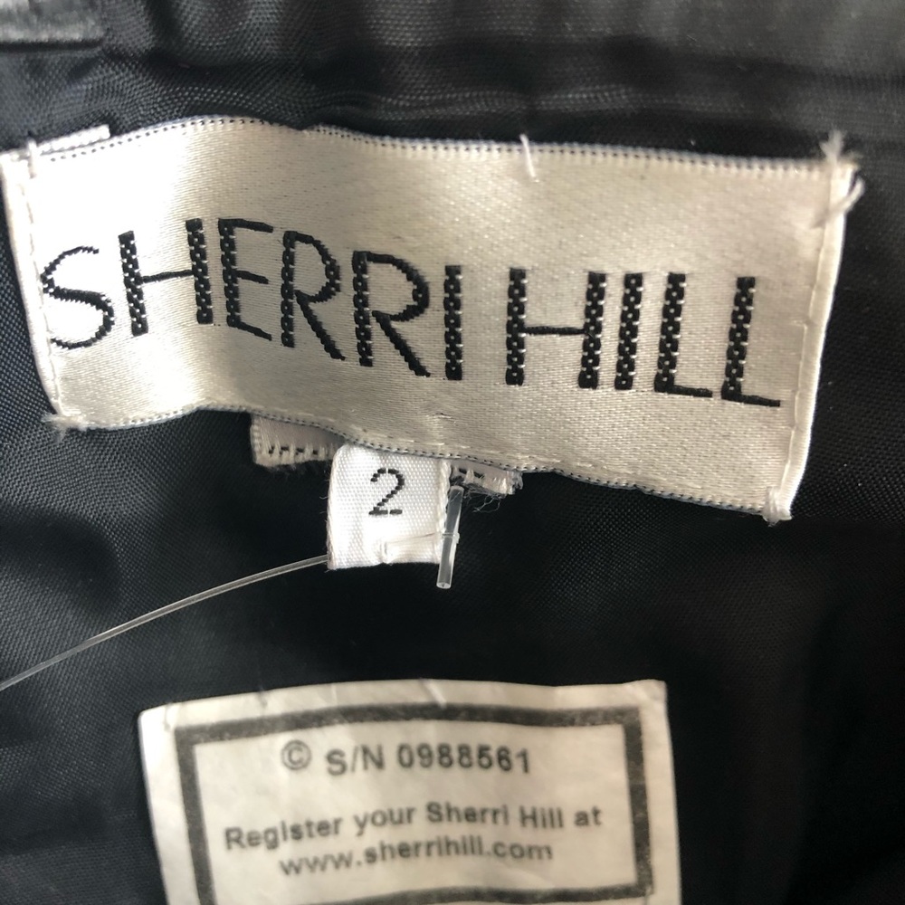 Sherri Hill cocktail dress in a size 2.